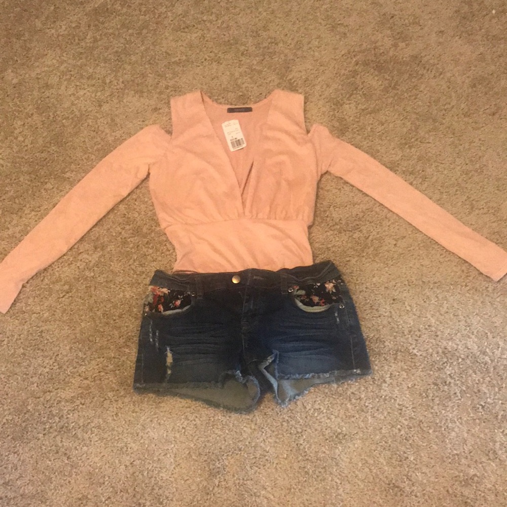 Forever 21 knit bodysuit in blush